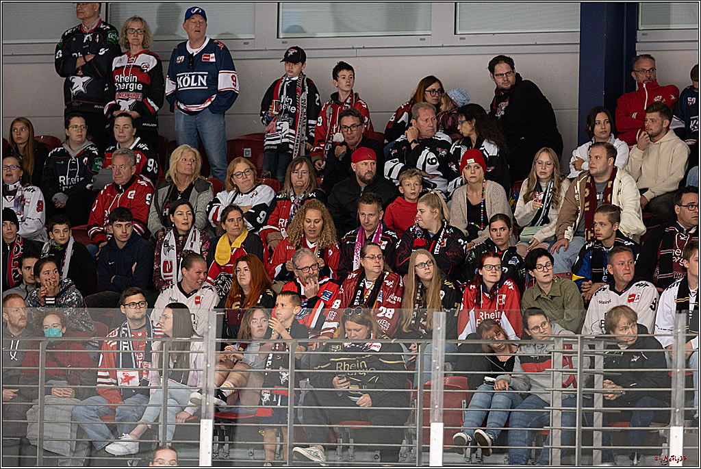 PENNY DEL 1. Testspiel Koelner Haie - Loewen Frankfurt; Koeln, 27.08.2023